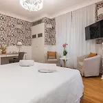 Mangili Garden 3*