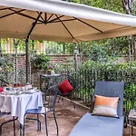 Mangili Garden 3*