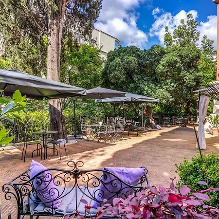 Mangili Garden רומא