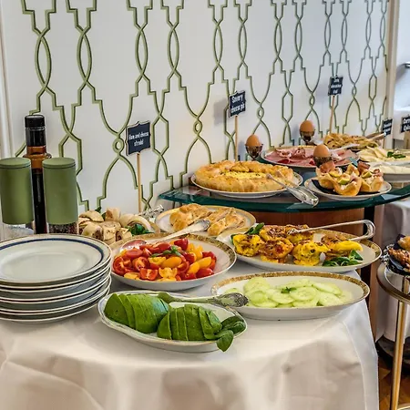 מלון Mangili Garden 3*