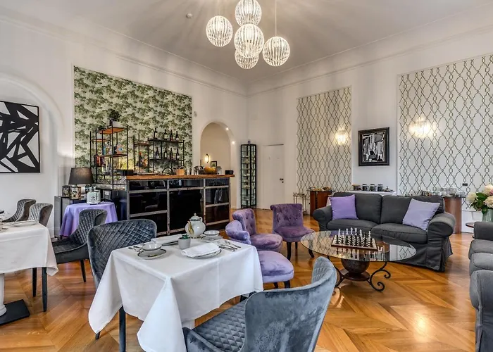 Mangili Garden Ξενοδοχείο 3*