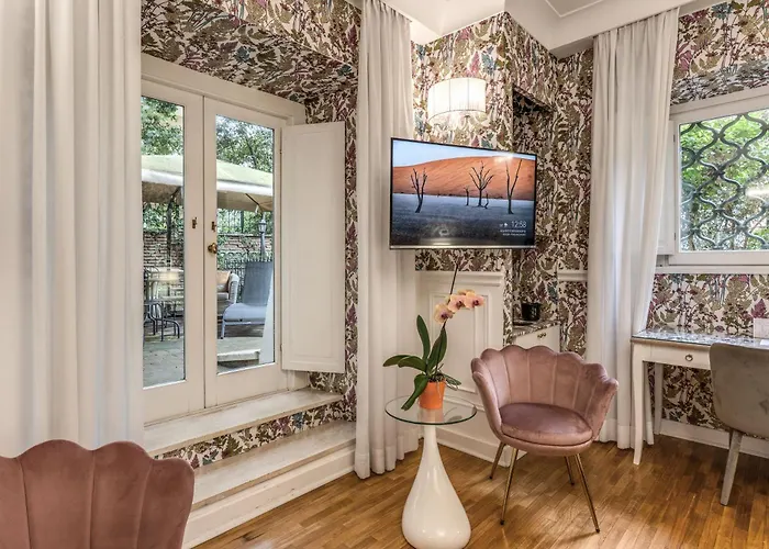 Mangili Garden Ξενοδοχείο 3*