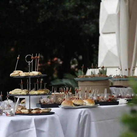 Отель Mangili Garden 3*
